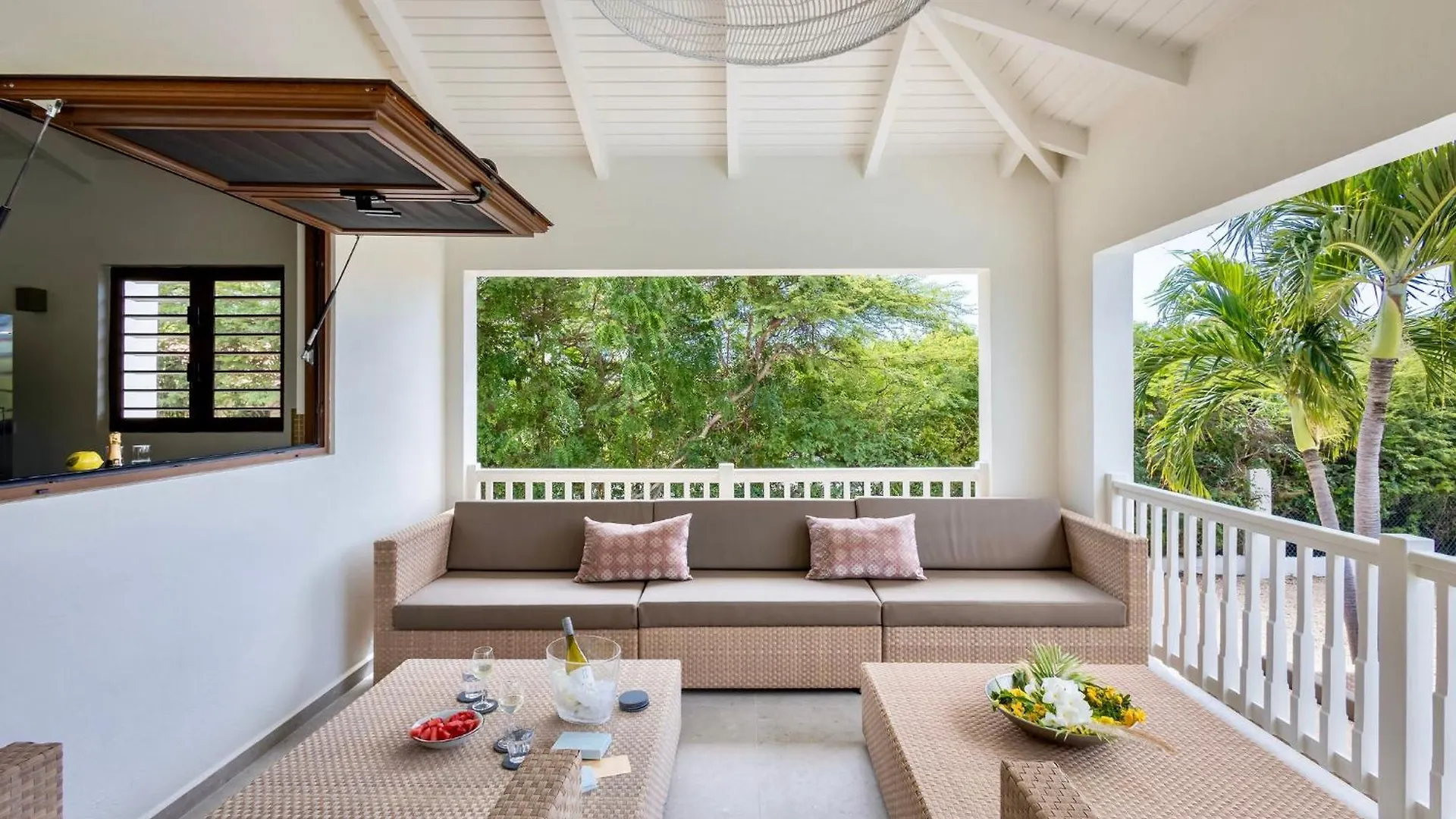 Resort Coral Estate Rentals